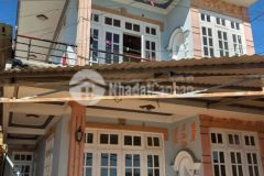 Bán nhà 1 trệt 1 lầu mặt tiền đường trần xuân độ hướng tây bắc.