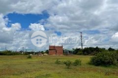 Cần bán lô đất mặt tiền đường