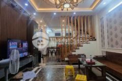 Siêu phẩm nhà tân thụy ô tô lô góc dt 84m 5 t