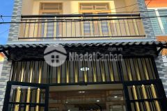 Bình tân, 4x10m, 3pn, nhà mới cứng đẹp ở ngay, hẻm xe hơi vô nhà, chỉ 4.05 tỷ