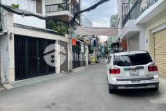 Bán nhà hxh phan văn trị.f7.gv. dt 65m2 4.5x16