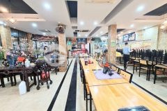 Hai mặt phố một mặt phố víp một mặt ôtô tránh kinh doanh sầm uất trần đại nghĩa