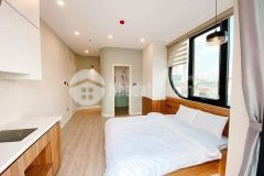 Bán nhà quận tây hồ ngay mặt hồ tây phố đi bộ trịnh công sơn 115m 7 tầng thang máy.gia 22.9 tỷ.