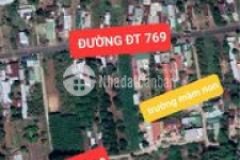 Đất gia đình ở xã lộ 25 ngay trường học đt 769