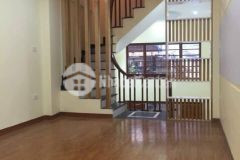 Chính chủ cần bán nhà lê duẩn 50m, 5 tầng, 4,4 tỷ lh 0964524678