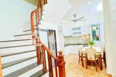 Bán nhà riêng phố thái hà, đống đa, ô tô đỗ cửa, sổ đỏ chính chủ, 45m2, giá 8.2 tỷ.