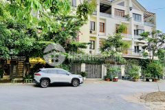 Bán nhà lk kđt q.bắc từ niêm. mặt tiền 7m x 5 tầng. 8pn. gần 4 toà chung cư dễ kd