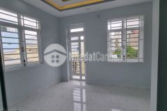 Bán nhà đường lạc long quân, lô góc, phong cách hiện đại, nhỉnh 4 tỷ