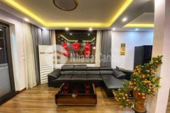 Ô tô 7 chỗ vào lô góc bán nhà phúc lợi lb