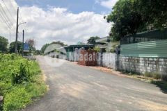 Đất đối diện ủy ban châu pha đường bàn cờ