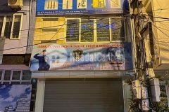 Phân lô 3 xe tải tránh kinh doanh đủ mọi mặt hàng vỉa hè