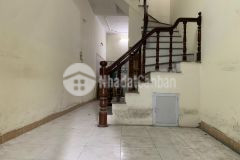 Nhà đẹp nhỏ tiền bán nhà phương mai, 30m2 2.7 tỷ 18m ô tô vuông đẹp ở ngay 0369931147
