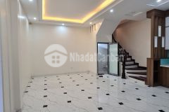 Bán nhà đẹp đường láng, 42m, 5t, mt 4m, 4 phòng, ngõ thông 3 gác đỗ cửa, thoáng sáng, chỉ 4.7 tỷ