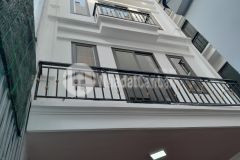 Nhà mới đẹp ở ngay phố đội cấn ba đình, ô tô đỗ cổng, full nội thất 45m2 nhỉnh 6 tỷ.