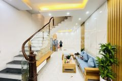Bán nhà pháo đài láng đống đa ở đỉnh cao sân rộng yên tĩnh 54mx4t chỉ 5.x tỷ.