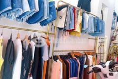 Cần sang gấp shop thời trang tại bà điểm