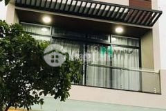 Bán nhà phân lô hoàng văn thái dt100m x4t đường 2 ô tô tránh nhau