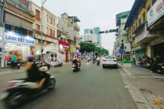 Bán gấp nhà mặt phố bạch mai, 50m2, 3 tầng, mt 3m, 6.1 tỷ