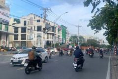 Tòa 5 tầng nhà thu nhập 80trtháng mt đặng văn bi