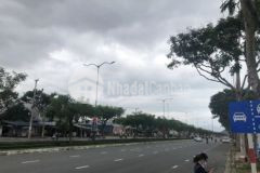 Bán lô đất mặt tiền đường lớn cách mạng tháng 8