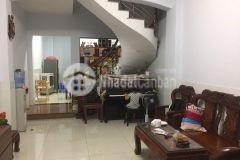 Nhà hẻm 6m, xây dựng 2 lầu st 4pn 5wc, vị trí kd