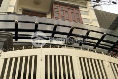 Bán nhà 1 trệt 2 lầu hẻm 121 đường ba cu, hướng tây nam.