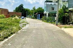 Một lô mặt tiền nhựa tây ninh sổ sẵn 240tr em chính chủ cần bán gấp