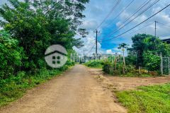 Cần bán đất thổ cư biển hồ hẻm 143 ngô quyền