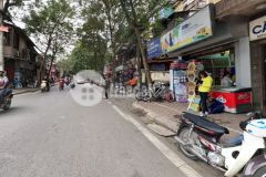 Bán nhà đẹp trung tâm ba đình gần phố ba gác đỗ sân để xe 40m2 chỉ 3,35tỷ