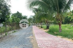 Bán đất thổ cư mặt tiền đường lớn cạnh kcn và trường học dân đông