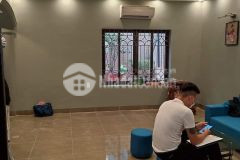 Nhỉnh 5 tỷ có ngay nhà la thành ngõ trước nhà rộng dt 70m2 gần oto