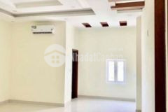 Nhà 5 tầng 12 căn hộ đang vận hành hồ xuân hương