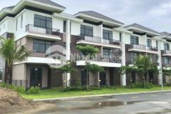 Nhà 3 lầu mặt tiền tôn đức thắng view công viên