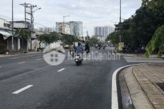 Bán nhà hẻm xe tải thông tô hiệu, lũy bán bích có sân để xe ô tô