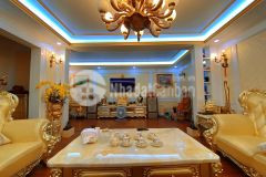 Bán nhà 2 tầng phố vạn bảo, dt 60m2, gara ô tô, 2 mặt thoáng, view vườn hoa, giá 9.5 tỷ.