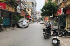 Cần bán gấp toà nhà trọ 6 tầng, sinh viên thuê full phòng, dòng tiền 40tr,tháng tại trục chính cửu v