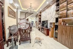 Bán nhà thong phong, đống đa 51m 5 tầng mt 4m full nội thất 11.8 ty