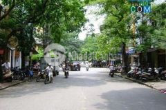 Bán nhà chdv cao cấp đống đa ô tô dòng tiền 11 phòng cho thuê