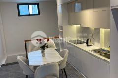 Bán nhà bồ đề long biên 36mx5t full nội thất ngõ thông gần ô tô tránh giá 3.85 tỷ.