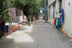 Nhà hẻm 4m, 2 mặt tiền hẻm, nở hậu.