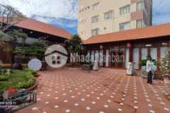 Nhà gỗ gốc 2 mặt tiền đường nguyễn thị sáu