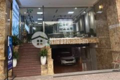 Bán tòa văn phòng mặt phố hoàng quốc việt 180 tỷ