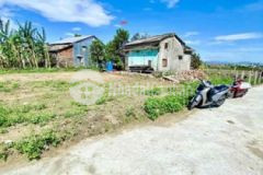 4 lô sát chợ lạc thành đường 4m ô tô quay đầu