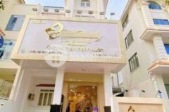 Bán nhà mặt tiền nguyễn thị thập dt 10x20m ở q7