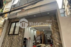 Bán gấp,hẻm 3.5m,lạc long quân,tb.30m2,3 lầu.4 tỷ