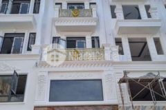 Nhà bán đường lê văn quới 4 5mx18m đúc 4 5 tấm