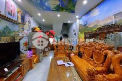 Hơn 5 tỷ bán nhà dịch vọng hậu 30m kinh doanh đỉnh