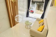 Nhà đẹp chính chủ lê quang định sát mặt tiền 2 căn