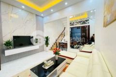 Nhà đẹp thanh dt41m2 mặt tiền 4 6m gía 3 98 tỷ