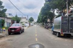 Nhà c4 mt đường huỳnh thị tươi p tân bình tp dĩ an